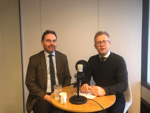Davíð Logi Sigurðsson, deildarstjóri hjá Alþjóða og þróunarsamvinnuskrifstofu, ásamt Sveini H. Guðmarssyni, upplýsingafulltrúa utanríkisráðuneytisins.