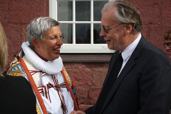 Séra Solveig Lára Guðmundsdóttir var vígð til embættis vígslubiskups á Hólum sunnudaginn 12. ágúst. Séra Solveig Lára Guðmundsdóttir var vígð til embættis vígslubiskups á Hólum sunnudaginn 12. ágúst.